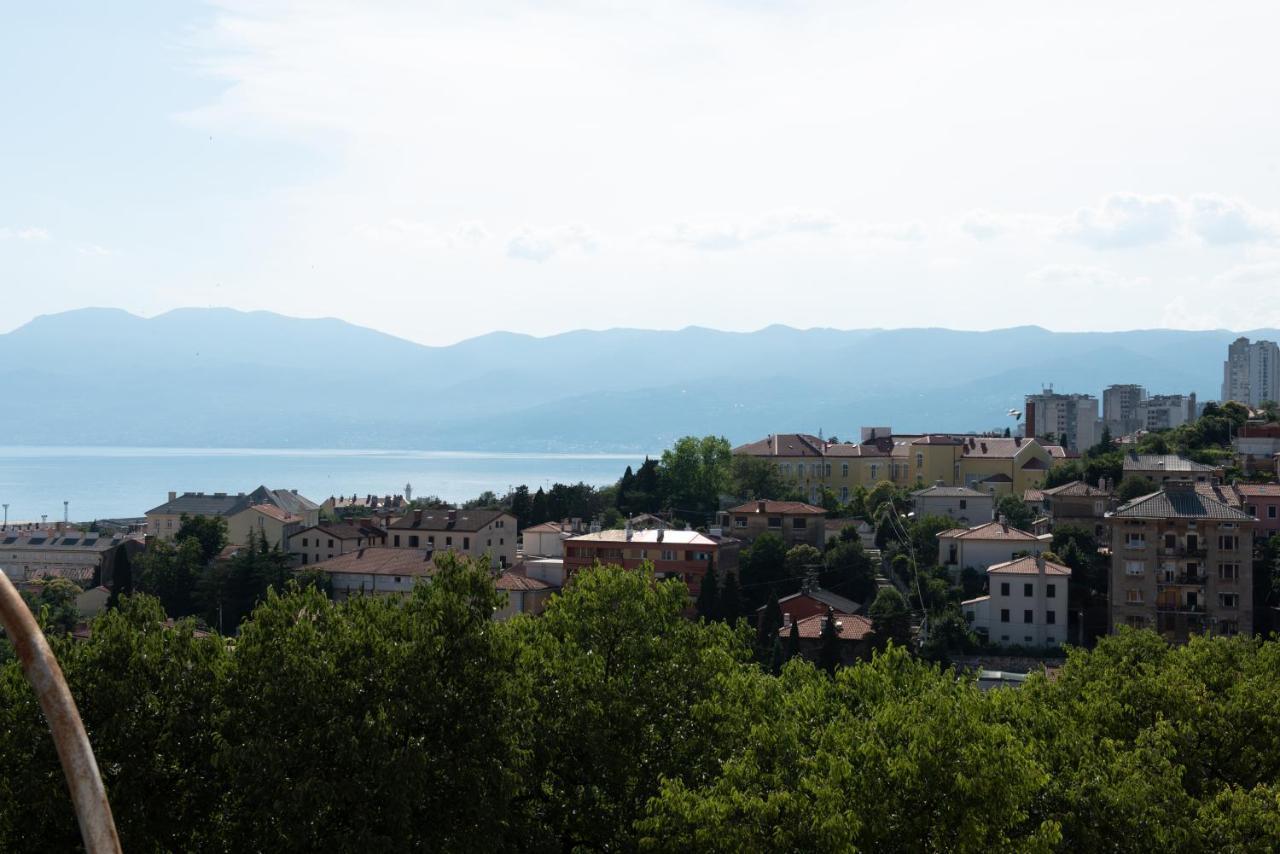 Apartman Lari Rijeka Luaran gambar