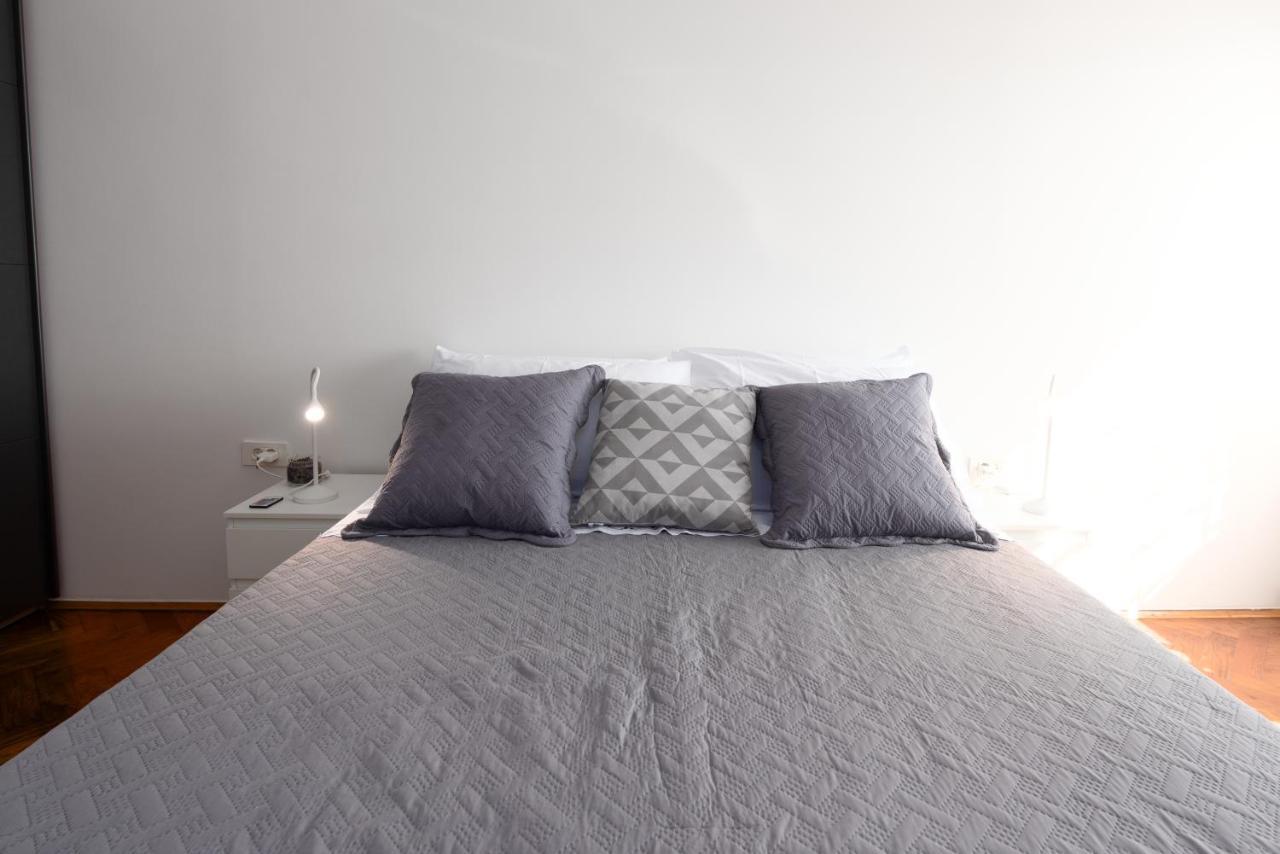 Apartman Lari Rijeka Luaran gambar